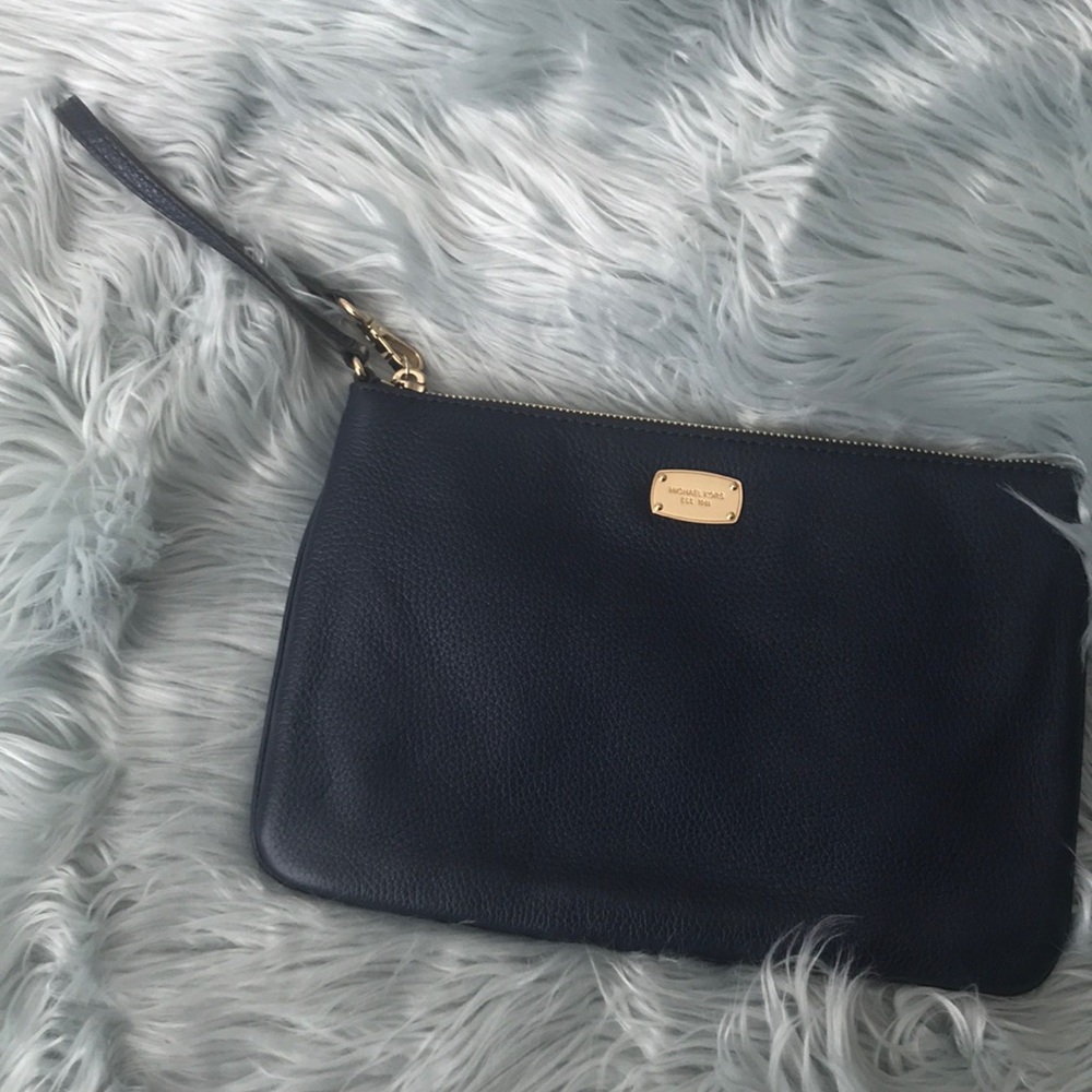 Michael Kors XL jet set clutch blue gold NWT